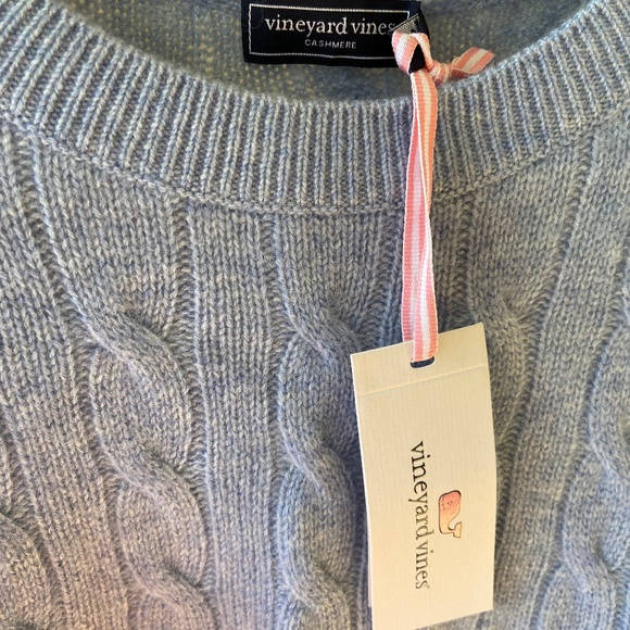 NWT Vineyard Vines Cashmere Cable Knit Crewneck Sweater - Picture 2 of 3